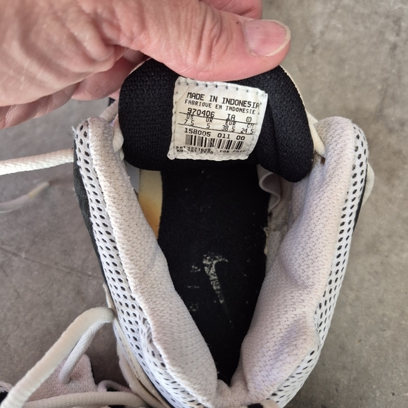 1998 Nike Air Execute Mid Black 158005 011 Woman Unisex Vintage Sneaker 7.5 - Picture 5 of 6